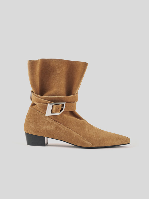 NOAH ankle boots
